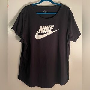 Nike tee